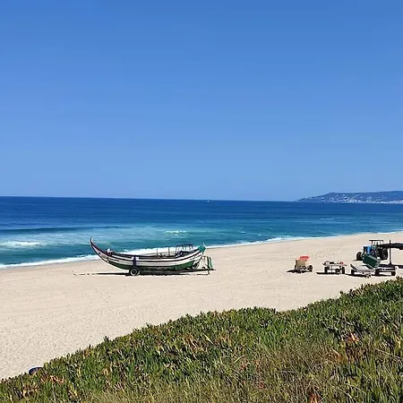 بيت للعطل Casa De Acolhedora/ Cosy House Marinha das Ondas
