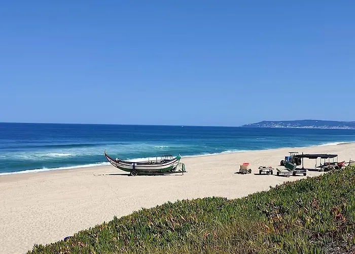 Holiday home Casa De Acolhedora/ Cosy House Marinha das Ondas