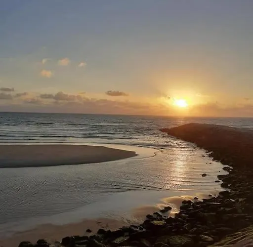 Casa De Acolhedora/ Cosy House Holiday home Marinha das Ondas